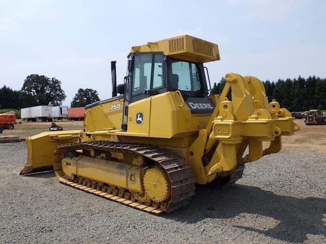 Image of John Deere 750J LT equipment image 4