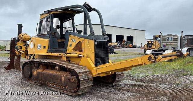 Image of John Deere 750J LT equipment image 2