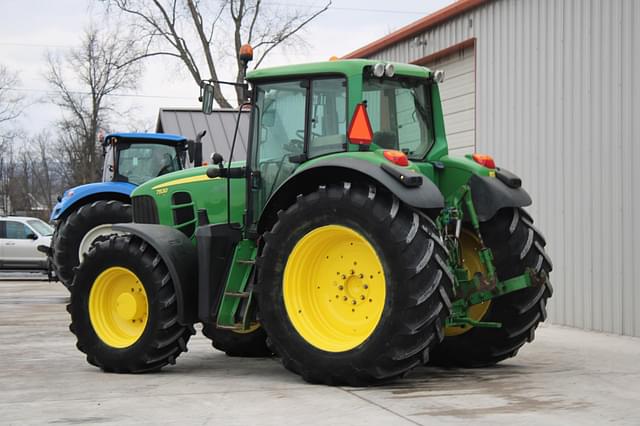 Image of John Deere 7530 Premium equipment image 3