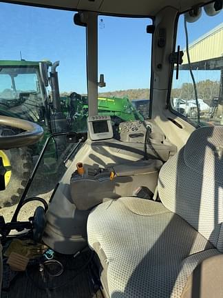 Image of John Deere 7530 Premium equipment image 3