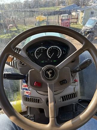 Image of John Deere 7530 Premium equipment image 4