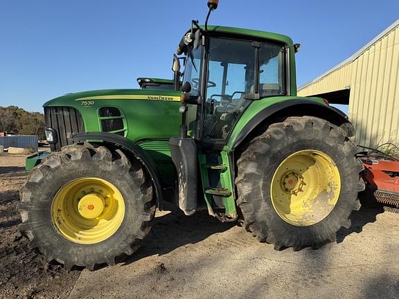 Image of John Deere 7530 Premium equipment image 2