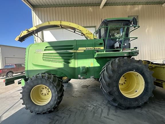 Image of John Deere 7550 equipment image 3