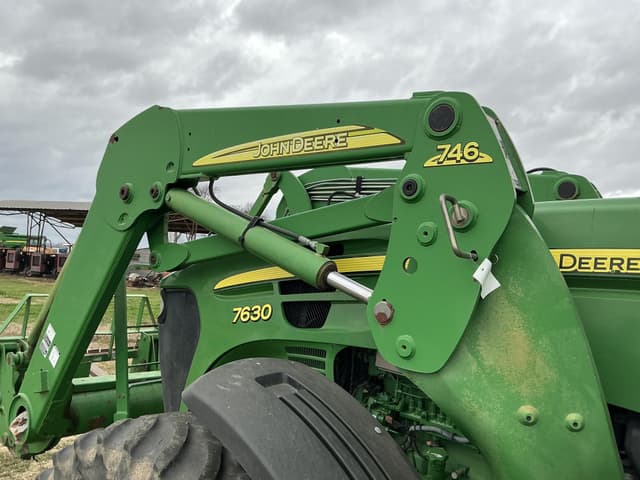 Image of John Deere 7630 equipment image 2