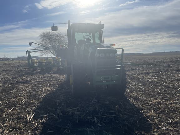 Image of John Deere 7630 equipment image 1