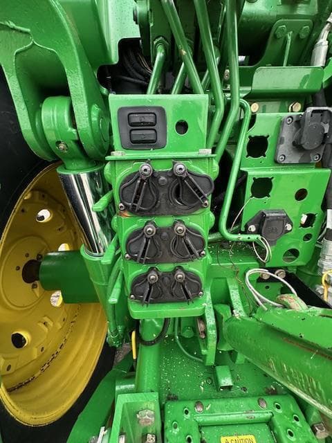Image of John Deere 7630 equipment image 4