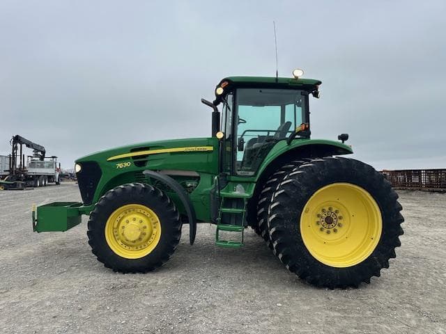 Image of John Deere 7630 equipment image 1