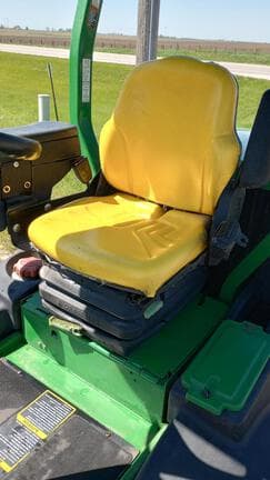 Image of John Deere 7700 equipment image 3