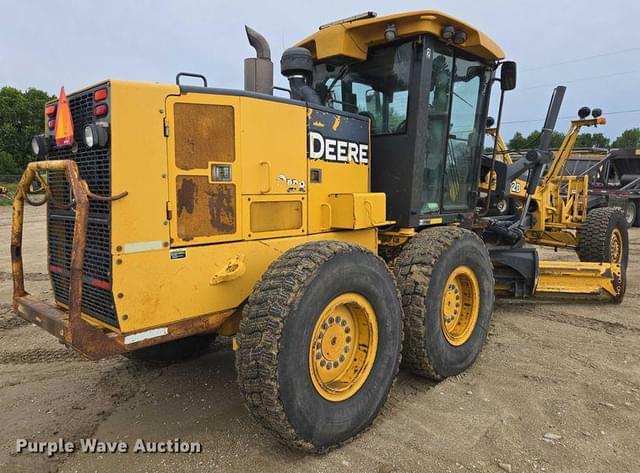 Image of John Deere 772D equipment image 4