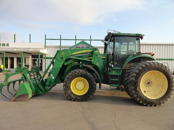 Image of John Deere 7730 equipment image 1