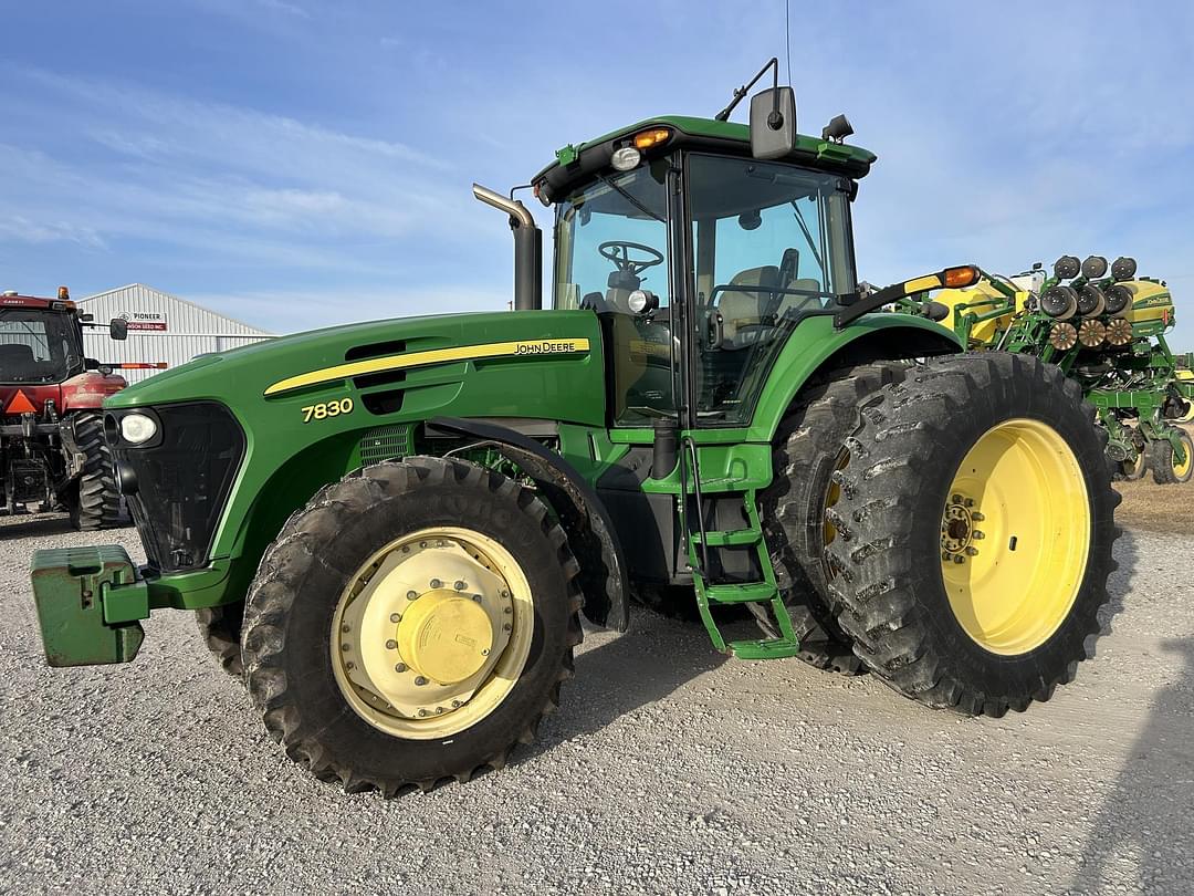 Image of John Deere 7830 Primary image