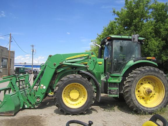 Image of John Deere 7830 equipment image 1