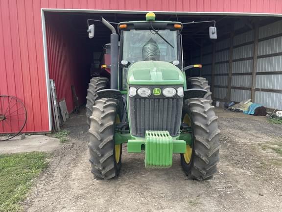 Image of John Deere 7830 equipment image 4