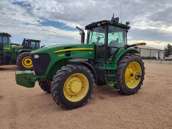 Image of John Deere 7930 equipment image 1