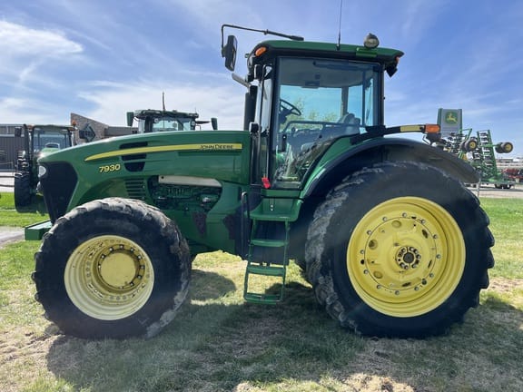 Main image John Deere 7930