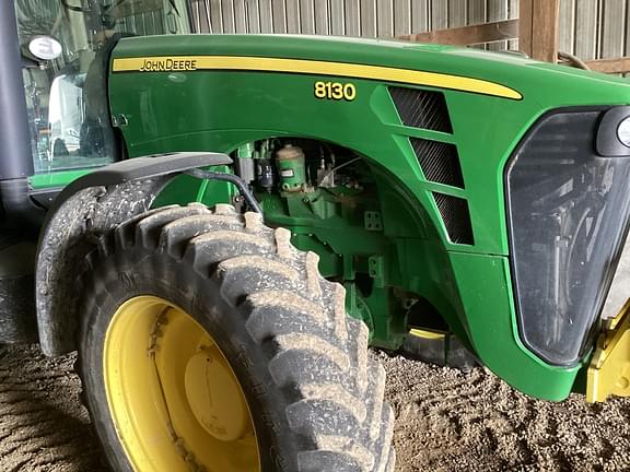 Image of John Deere 8130 equipment image 1