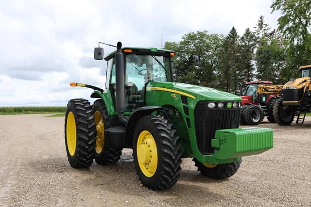 Image of John Deere 8130 equipment image 4