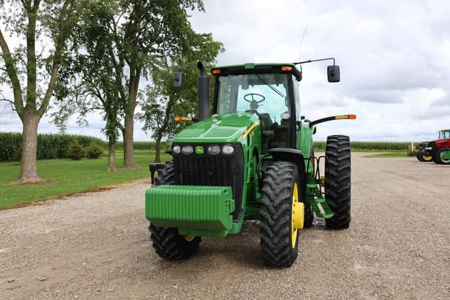 Image of John Deere 8130 equipment image 2