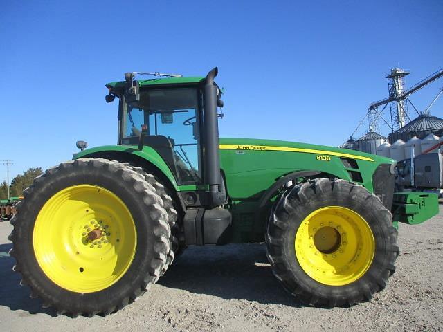 Image of John Deere 8130 equipment image 3