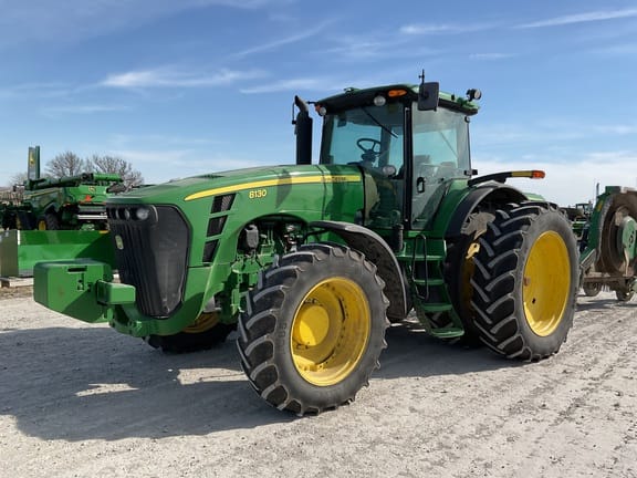 Main image John Deere 8130