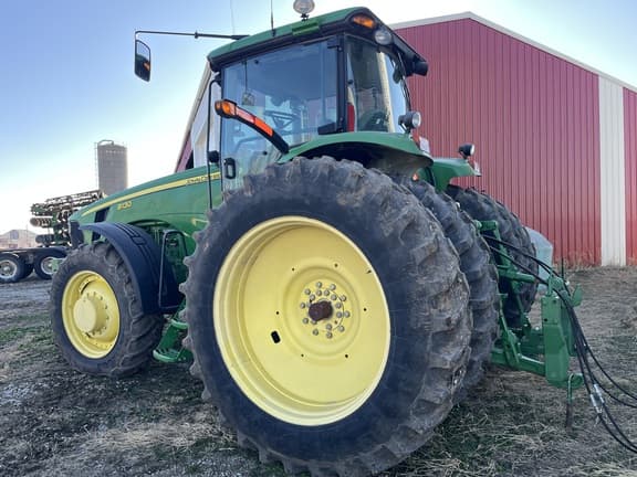 Image of John Deere 8130 equipment image 2