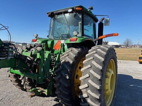 Image of John Deere 8130 equipment image 2