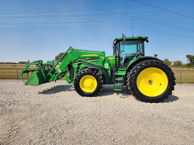 Image of John Deere 8130 equipment image 3