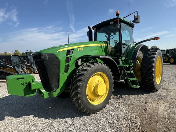 Image of John Deere 8130 equipment image 1