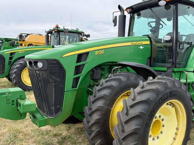 Image of John Deere 8130 equipment image 1