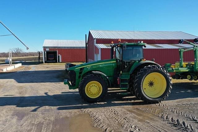 Image of John Deere 8130 equipment image 2