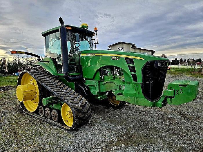 Image of John Deere 8230T Primary image