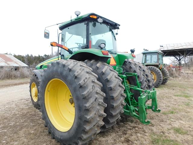 Image of John Deere 8330 equipment image 3