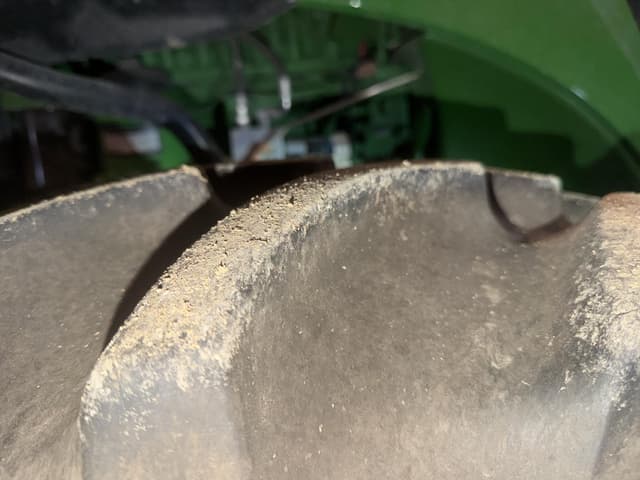 Image of John Deere 8330 equipment image 3