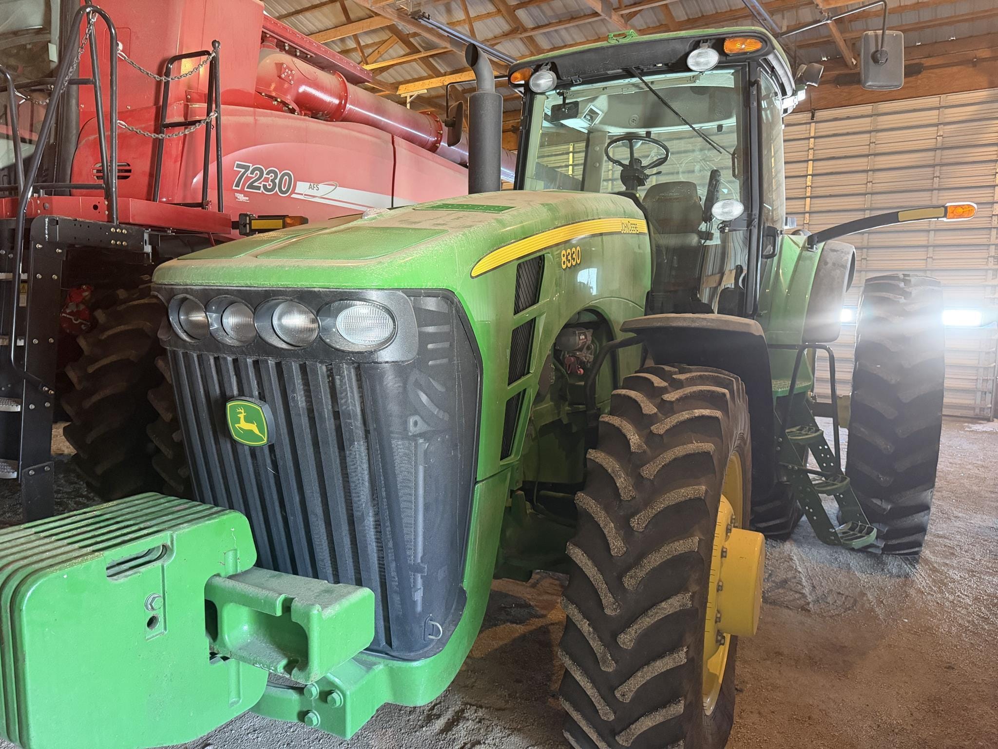 2008 John Deere 8330 Equipment Image0
