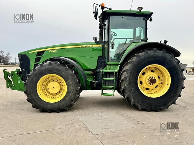 Image of John Deere 8330 equipment image 3