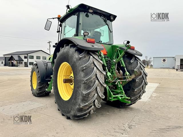 Image of John Deere 8330 equipment image 4