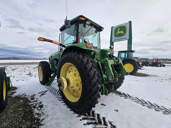 Image of John Deere 8330 equipment image 1