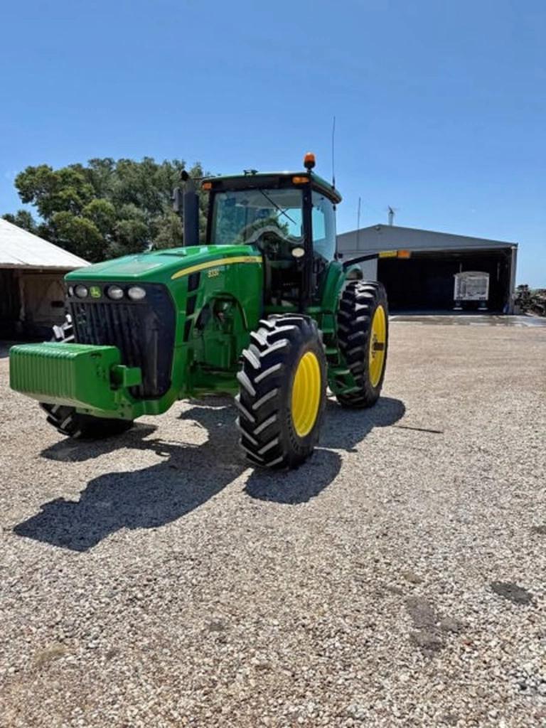 Image of John Deere 8330 Primary image