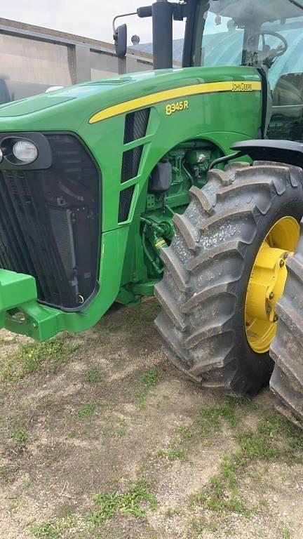 Image of John Deere 8345R equipment image 4