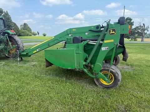 Image of John Deere 835 Primary image