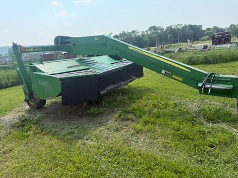Image of John Deere 835 equipment image 3