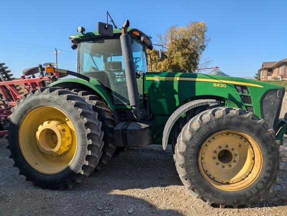 Image of John Deere 8430 equipment image 2