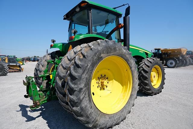 Image of John Deere 8430 equipment image 4