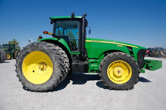 Image of John Deere 8430 equipment image 3