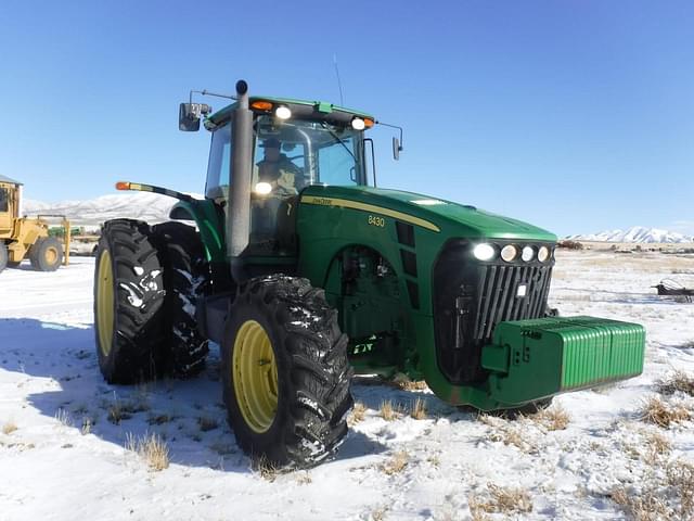 Image of John Deere 8430 equipment image 3