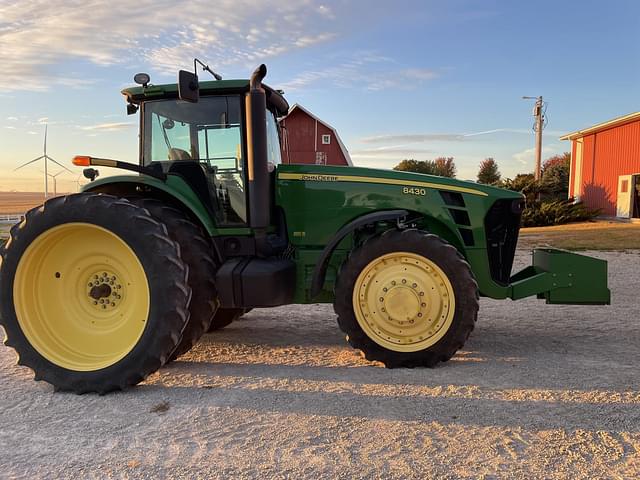 Image of John Deere 8430 equipment image 4