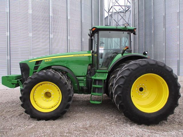 Image of John Deere 8430 equipment image 2