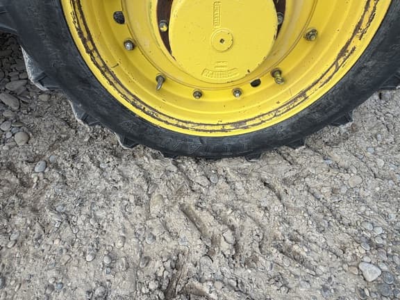 Image of John Deere 8430 equipment image 3