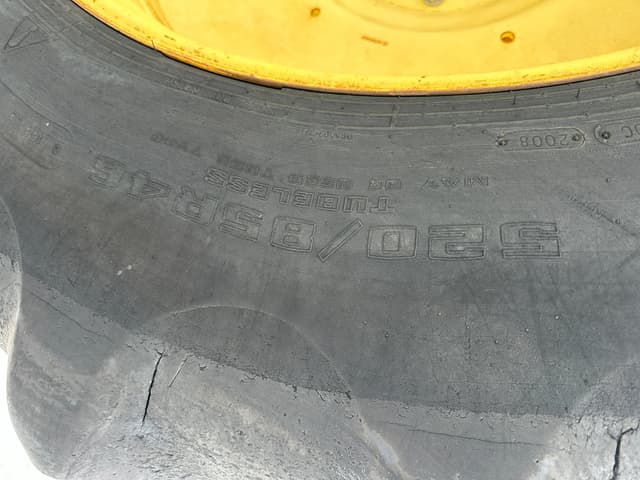 Image of John Deere 8430 equipment image 4