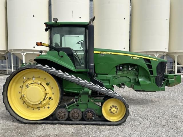 Image of John Deere 8430T equipment image 3